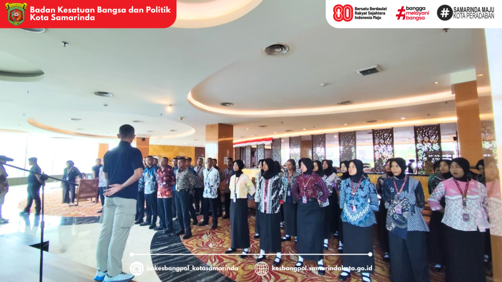 Penyerahan Anggota Pasukan Pengibar Bendera Pusaka (PASKIBRAKA) Kota Samarinda 2025 kepada Orang Tua